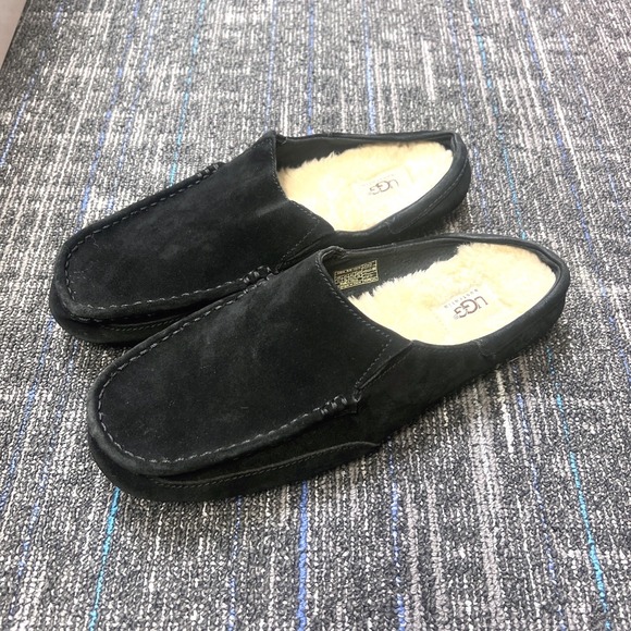 UGG Alamar Men Clog Slippers Size 11 Black Suede Shearling Sheepskin Slip On - Picture 2 of 11